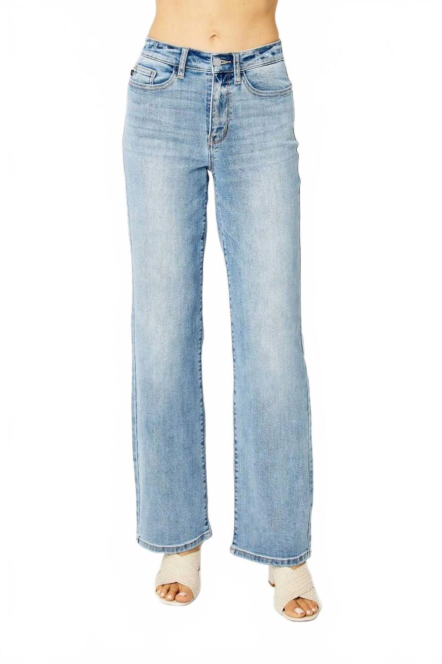 NEW JUDY BLUE kimberly straight leg jeans in light wash